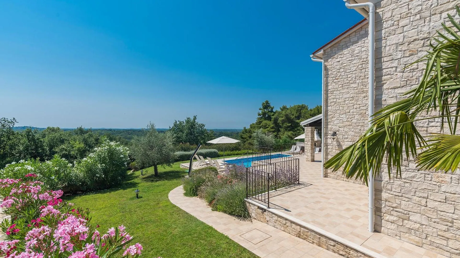 5 Star Luxury Villa With Wellness And Sea View Strpacici